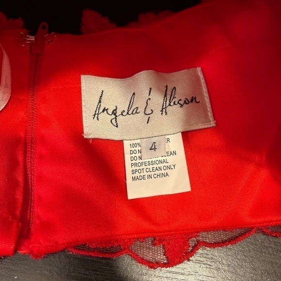 Angela & Alison Red Embellished Halter too Sz 4 EUC - Picture 5 of 5